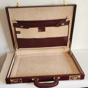 Elegant Brown Leather Briefcase